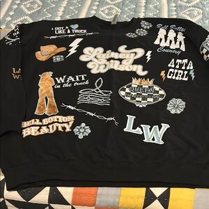 Unofficial Lainey Wilson collage sweatshirts nwot